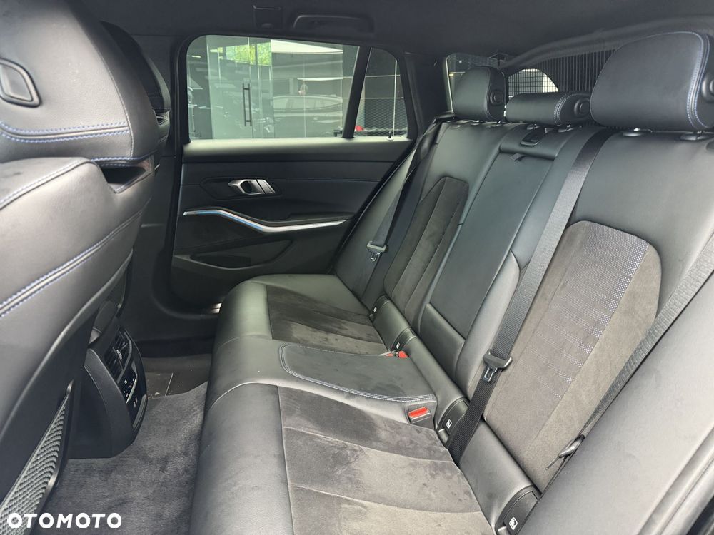 BMW Seria 3 - 15