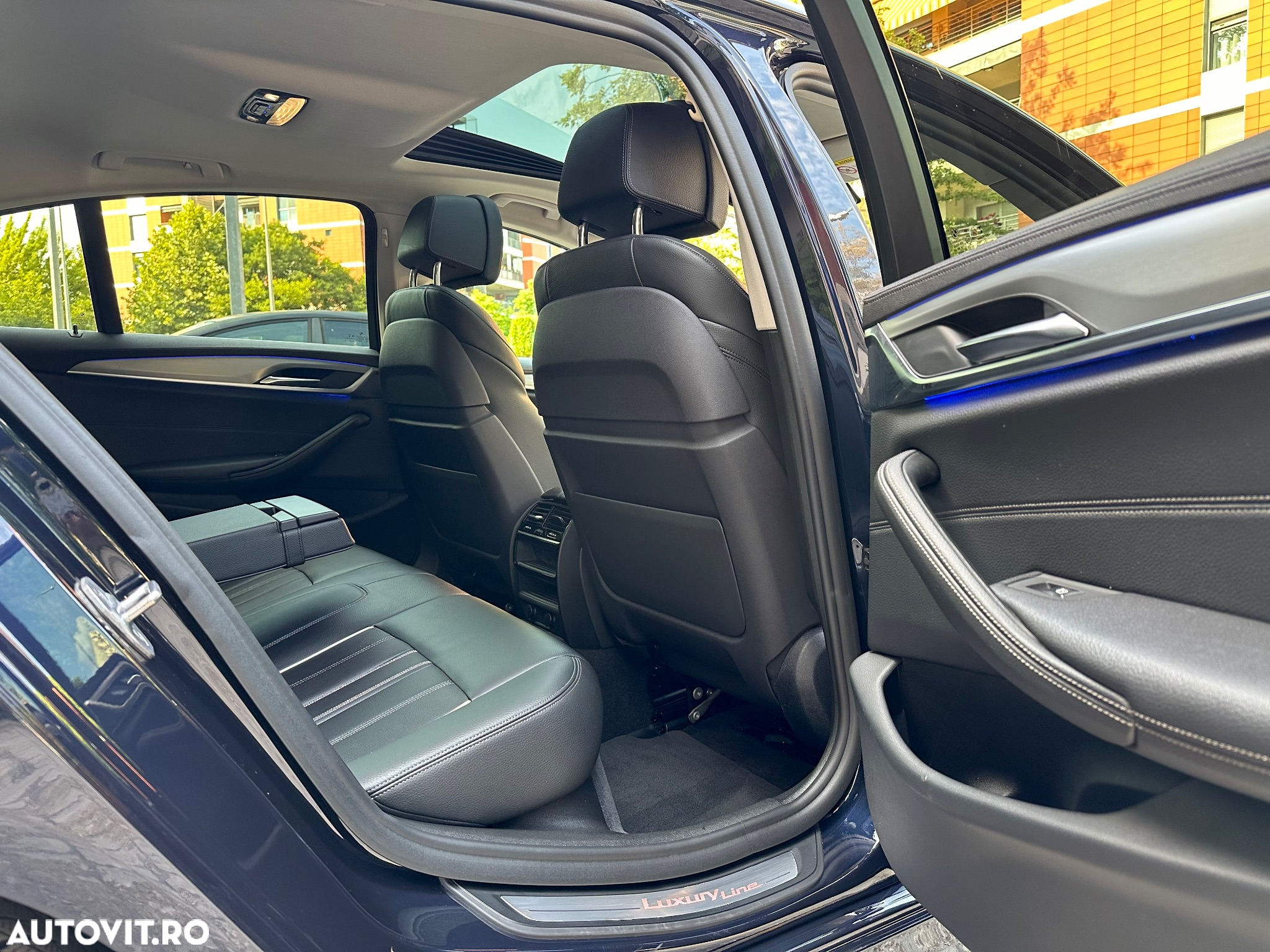 BMW Seria 5 530d xDrive AT - 13