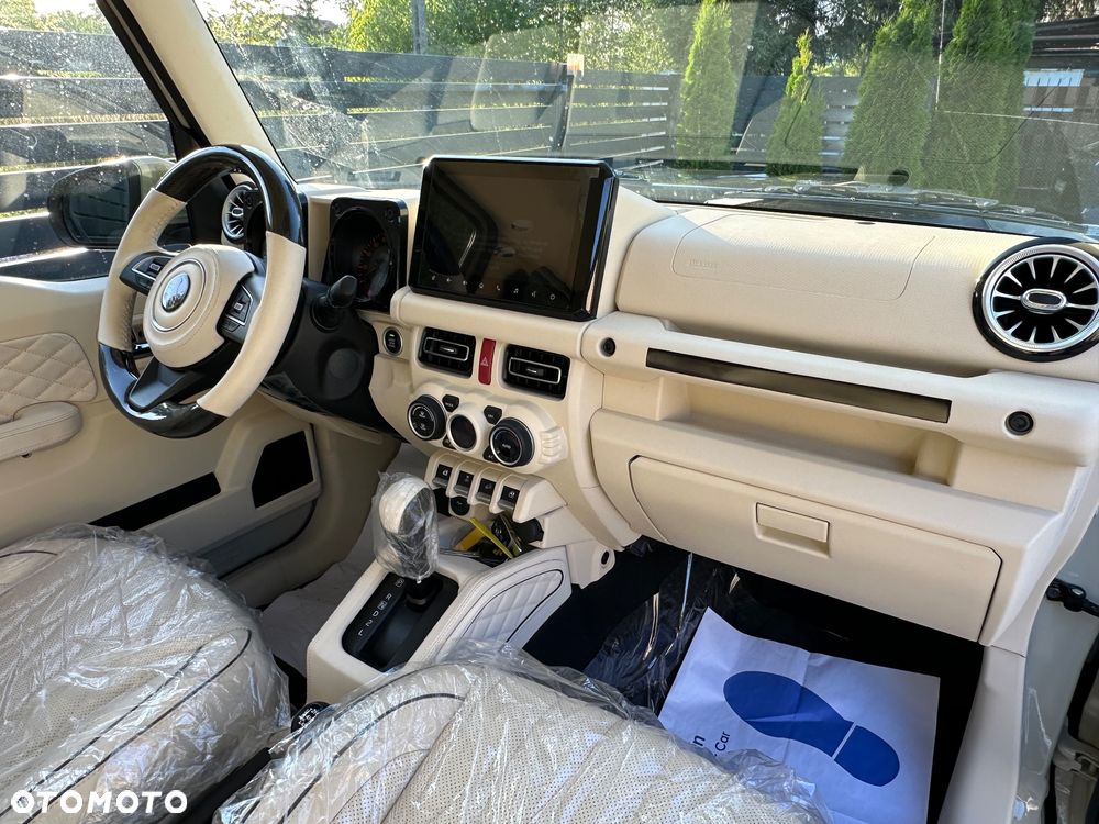 Suzuki Jimny 1.5 Elegance - 13