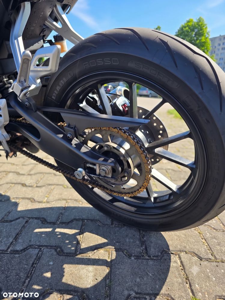 Yamaha R125 - 6
