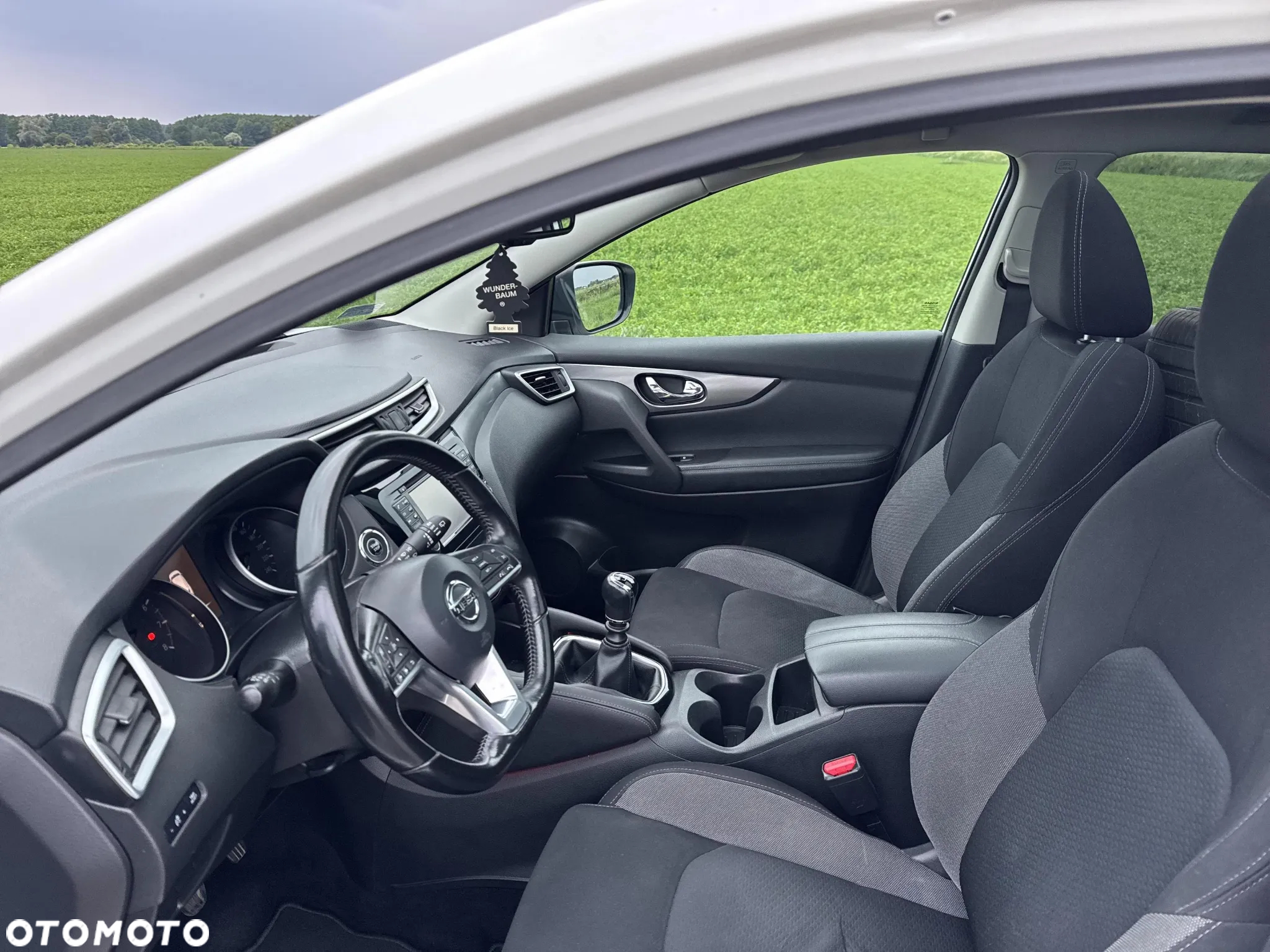 Nissan Qashqai 1.3 DIG-T N-Connecta - 12