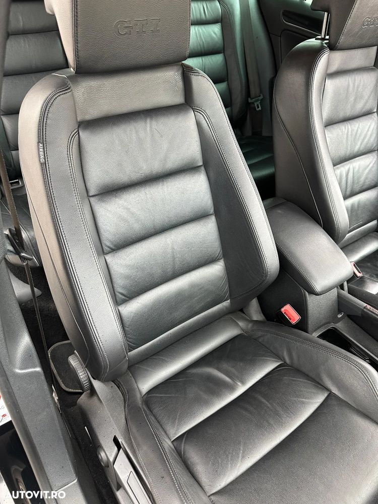 Volkswagen Golf 2.0 GTI DSG - 8