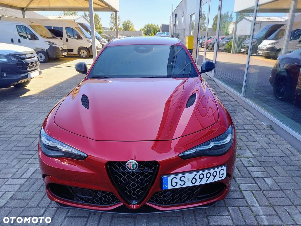 Alfa Romeo Giulia 2.9 Bi Turbo V6 Quadrifoglio - 3