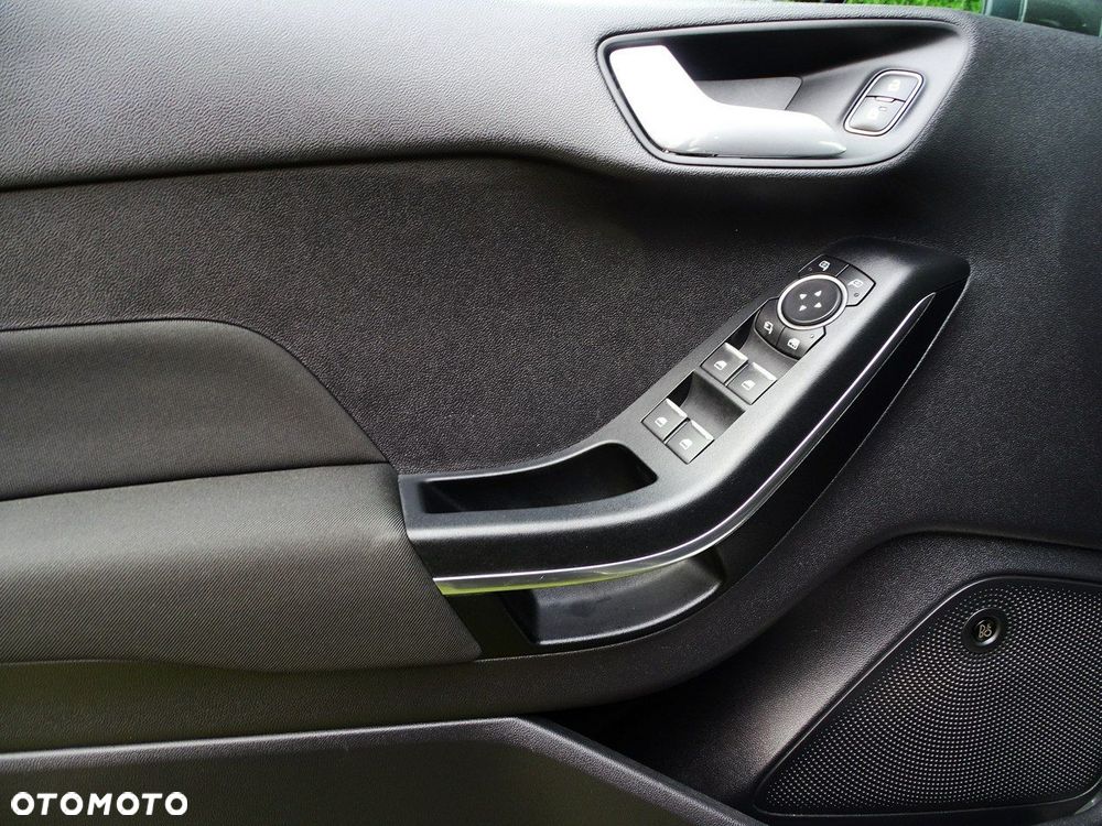 Ford Fiesta 1.0 EcoBoost Hybrid S&S ST-LINE X - 17