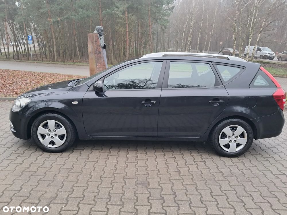Kia Ceed - 3