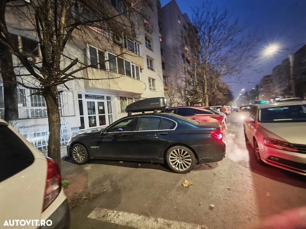 BMW Seria 7 740d xDrive - 9