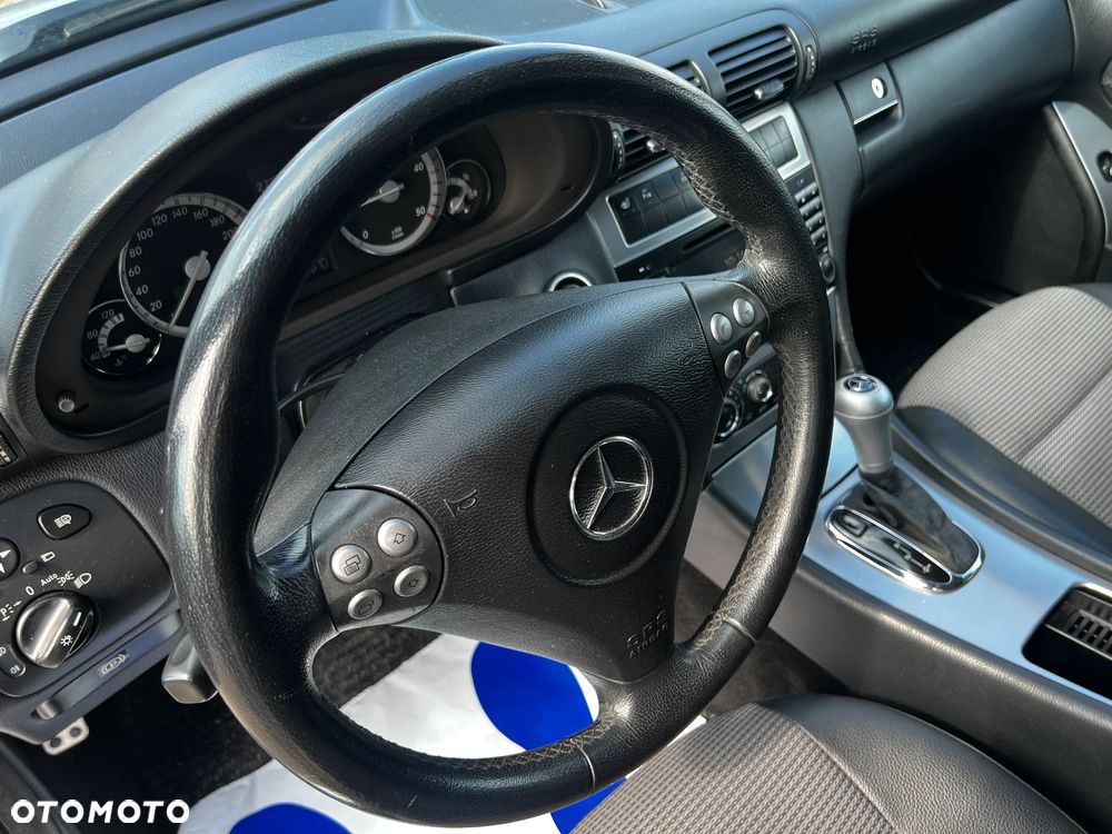 Mercedes-Benz Klasa C 220 CDI Automatik Avantgarde Sport Edition - 13