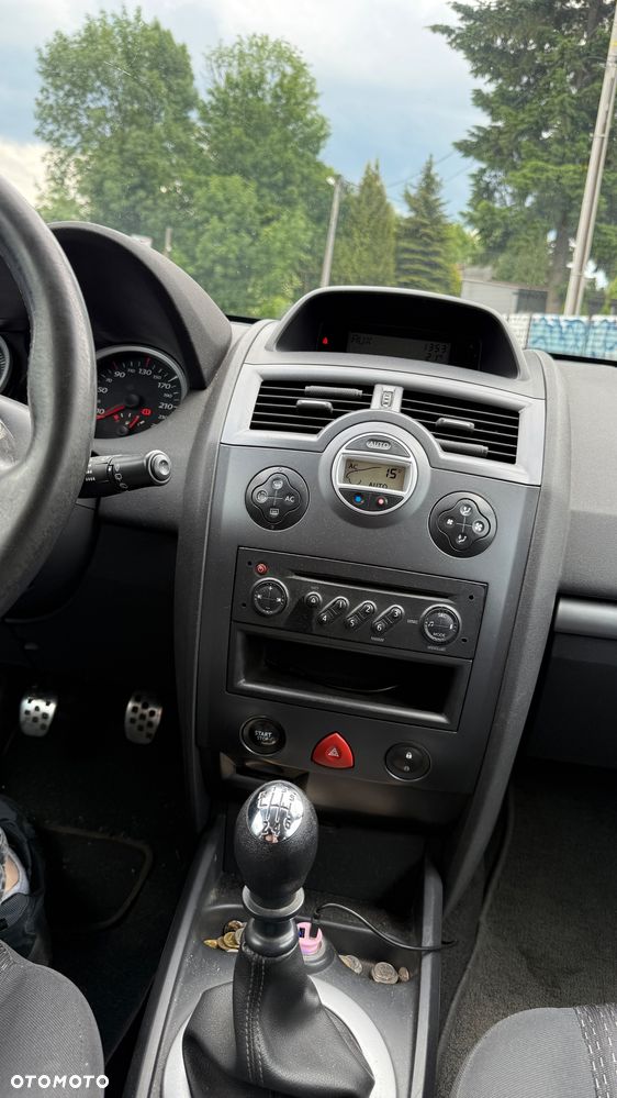 Renault Megane 2.0 dCi Privilege - 16