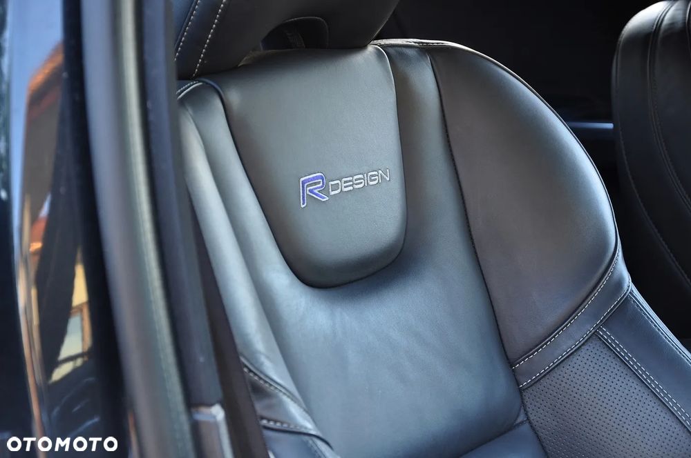 Volvo V60 D5 R-Design - 22