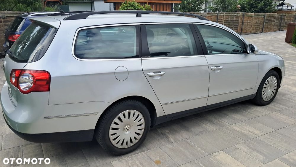 Volkswagen Passat - 8
