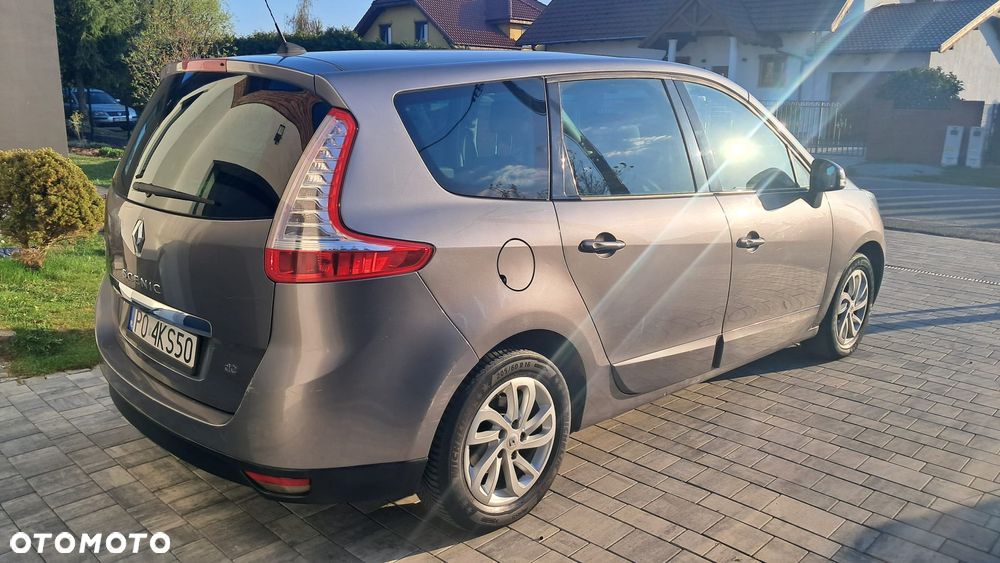 Renault Scenic 1.5 dCi Life - 3