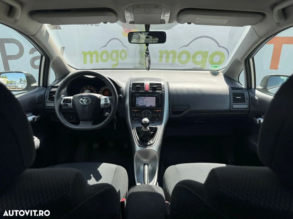 Toyota Auris 2.0 D-4D DPF Sol - 6