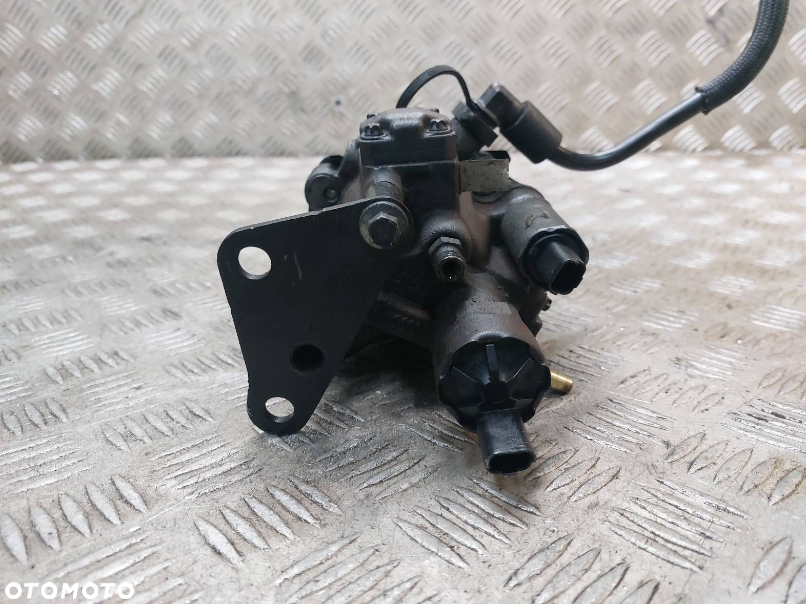 POMPA WTRYSKOWA FORD MONDEO MK4 1.8 TDCI 4M5Q9B395AE - 3