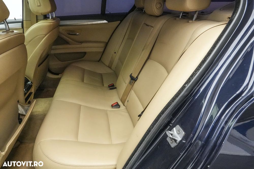 BMW Seria 5 520d xDrive Aut. Modern Line - 17