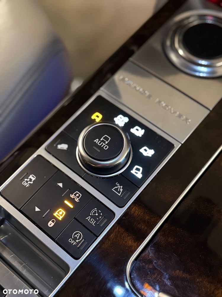 Land Rover Range Rover TDV6 Autobiography - 16