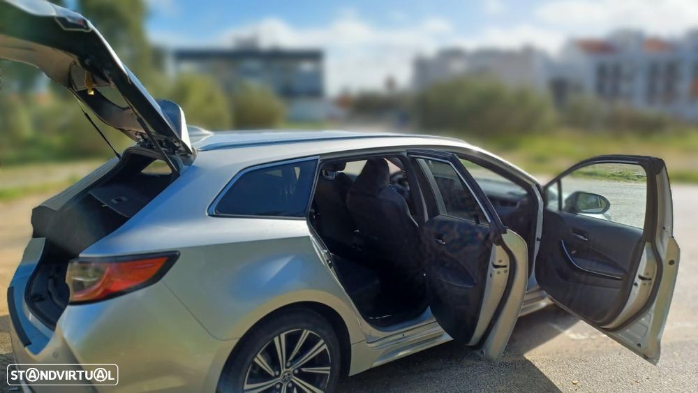 Toyota Corolla Touring Sports 1.8 Hybrid Comfort+P.Sport - 8