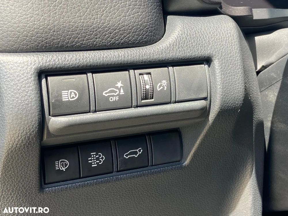 Toyota Land Cruiser 2.8l D-4D 204 CP A/T 7 locuri Executive - 25