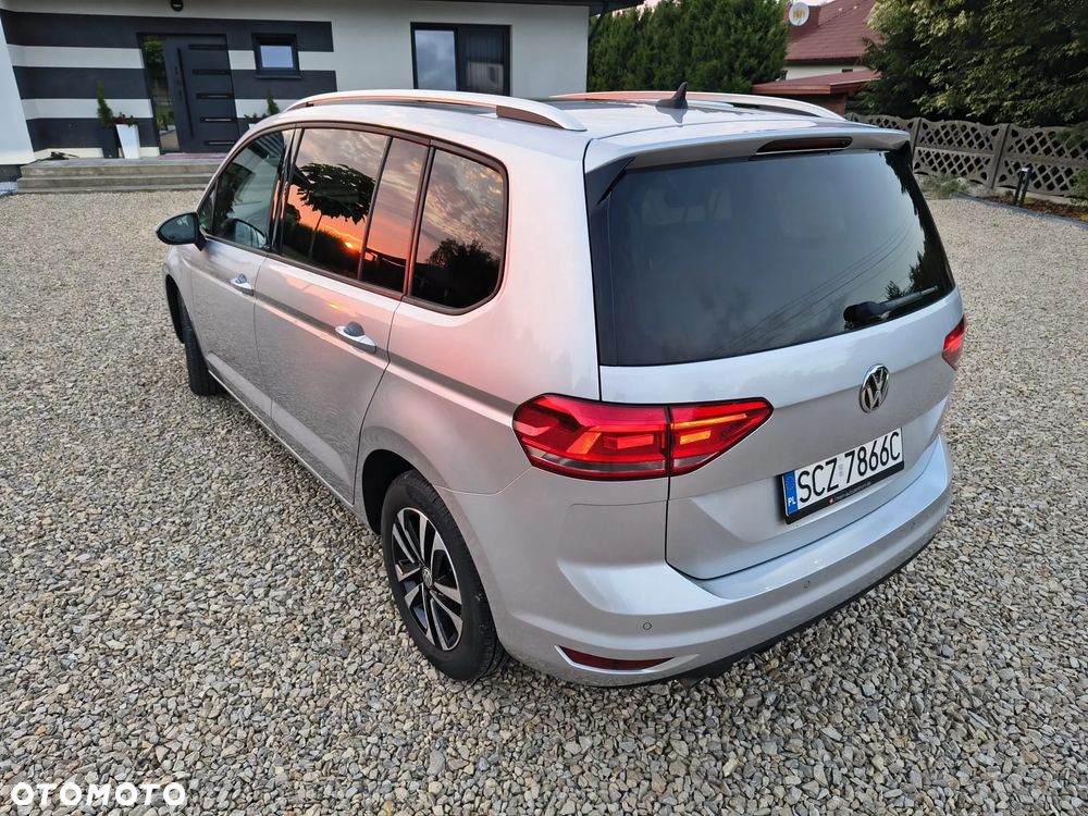Volkswagen Touran 2.0 TDI BMT United - 8