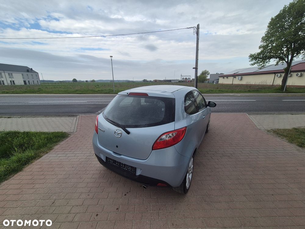 Mazda 2 - 5