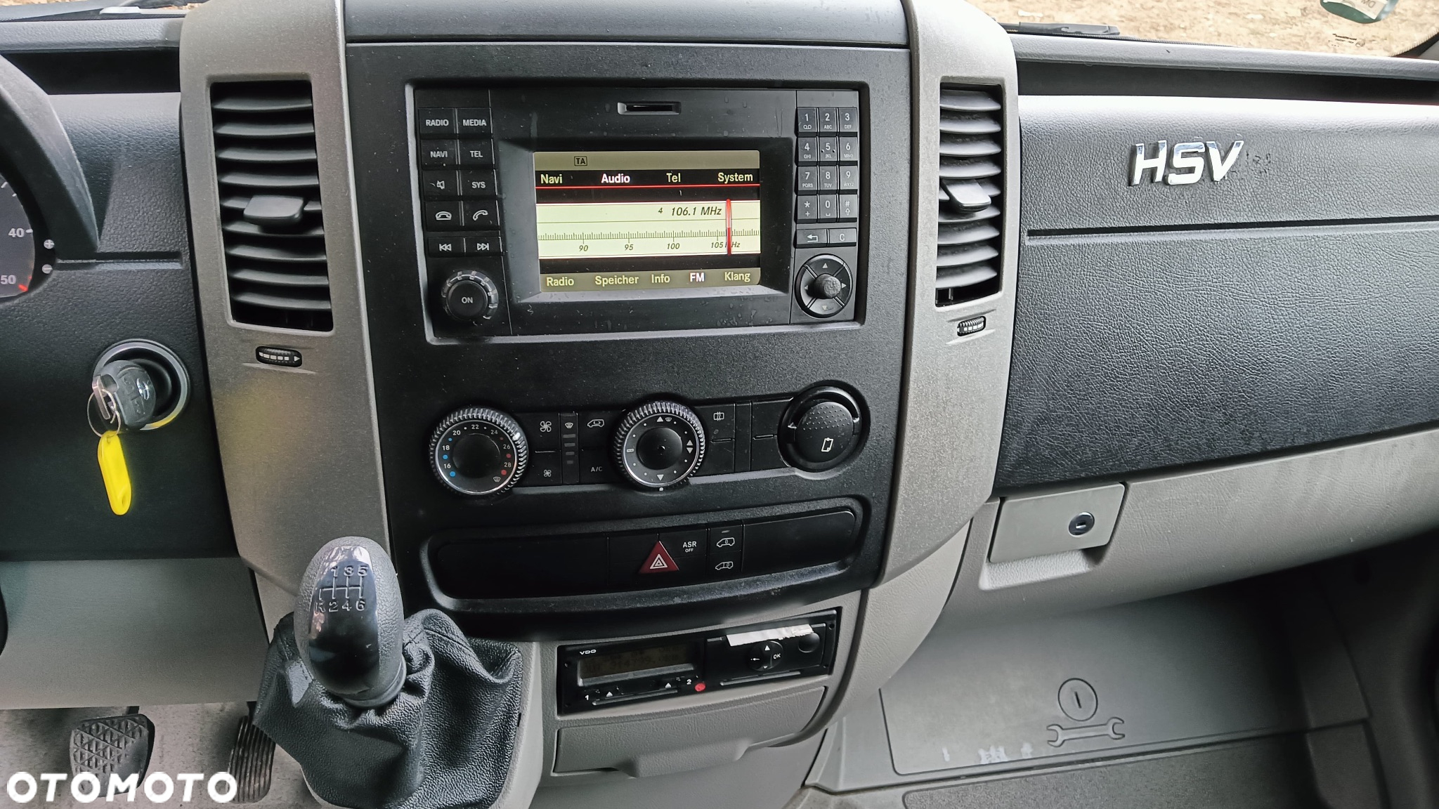 Mercedes-Benz Sprinter - 18