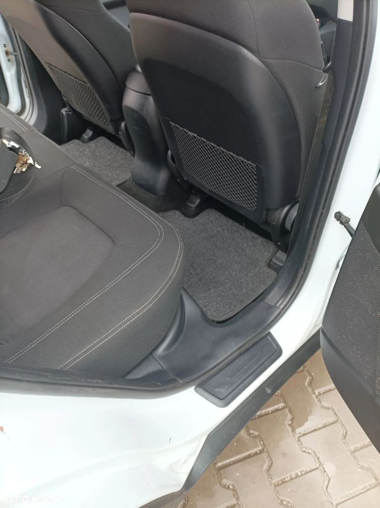 Kia Sportage 1.6 GDI L 2WD - 12