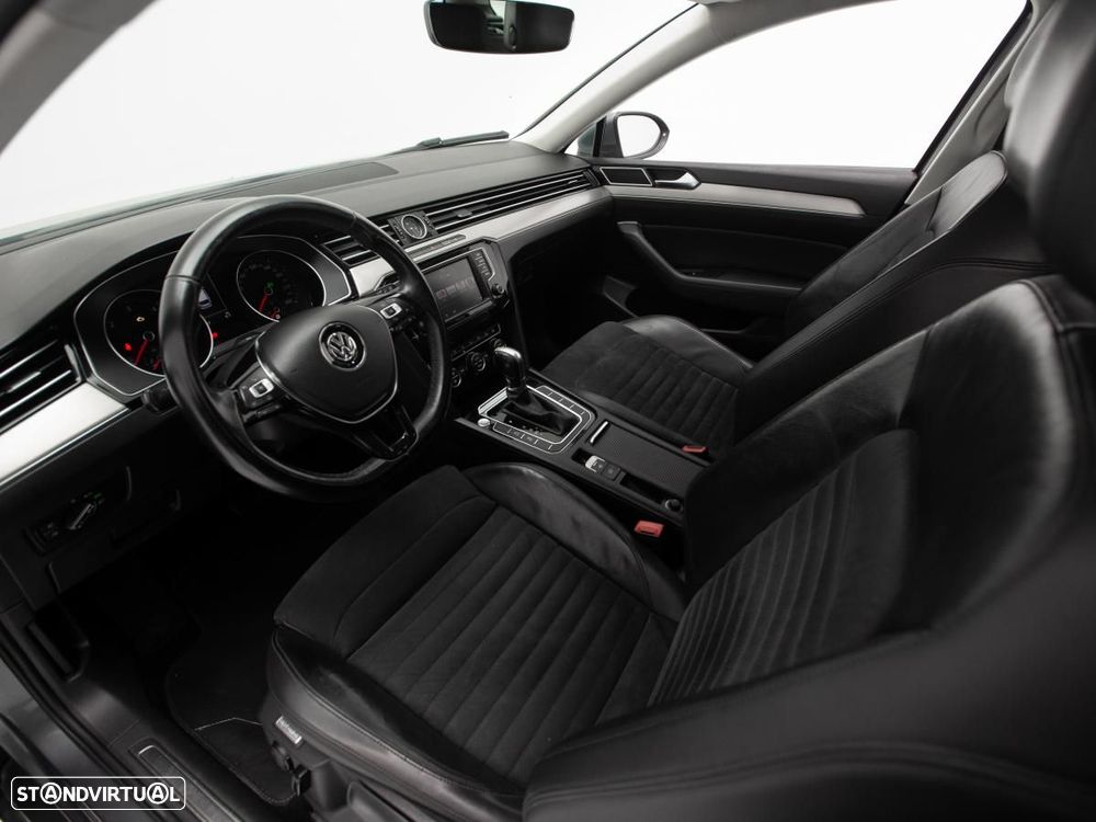 VW Passat Variant 2.0 TDI Confortline DSG - 8