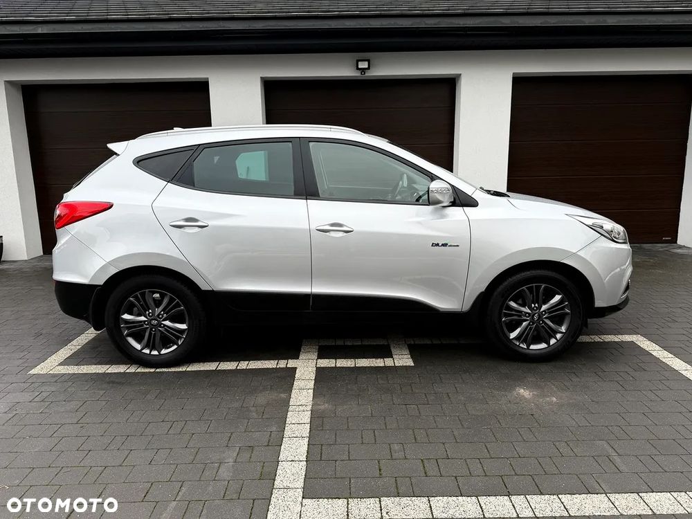 Hyundai ix35 blue 1.6 2WD Finale Gold - 9