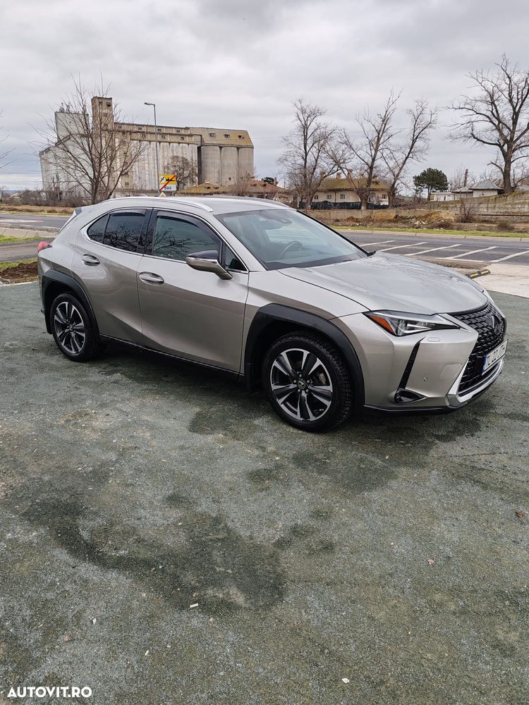 Lexus UX 250h E-FOUR Business - 1