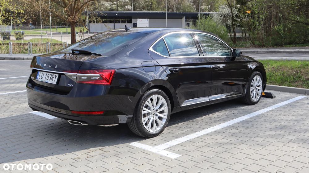 Skoda Superb 2.0 TSI 4x4 L&K DSG - 5