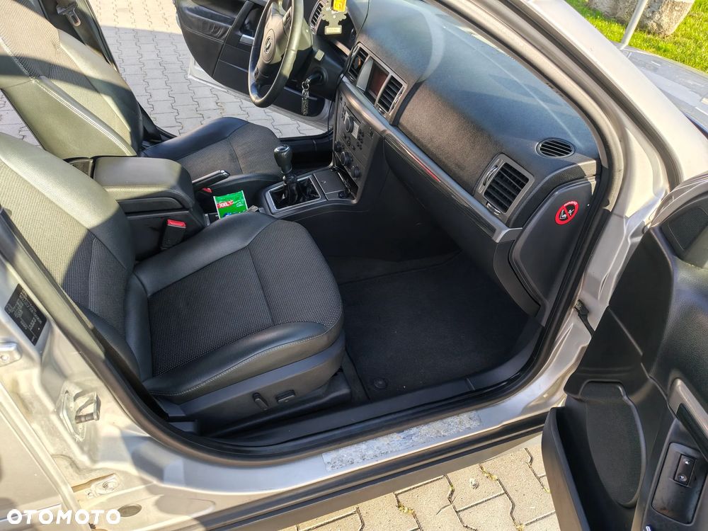 Opel Vectra 1.9 CDTI - 9
