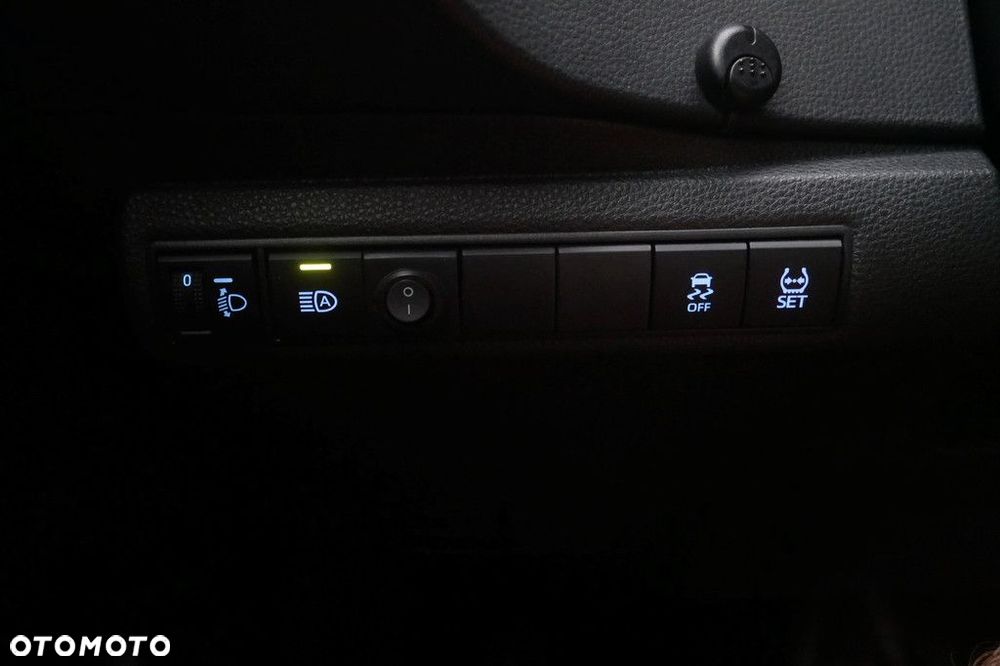 Toyota Corolla 1.8 Hybrid Comfort - 20