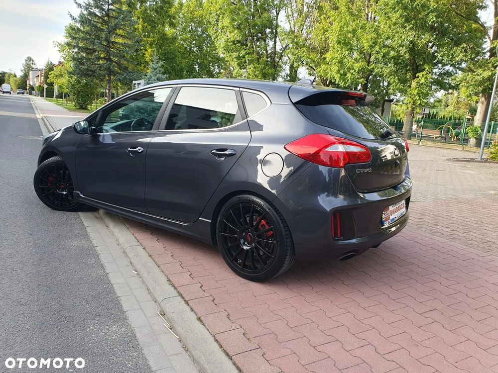 Kia Ceed 1.6 T-GDI GT XL - 33