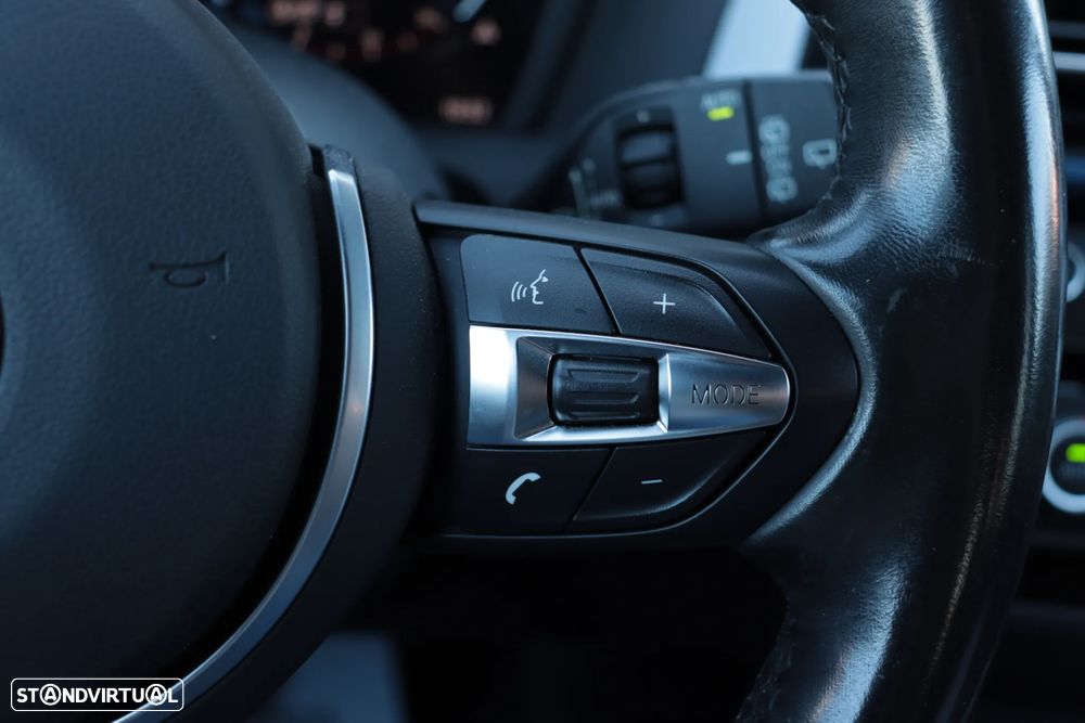 BMW 118 d Pack M - 25