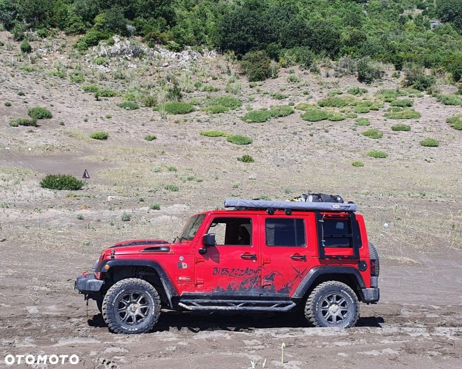 Jeep Wrangler Unlimited 3.6 Automatik Sahara - 4