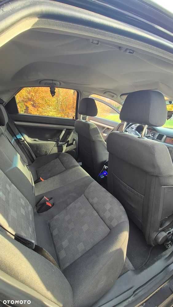 Opel Vectra 1.8 Sport - 11