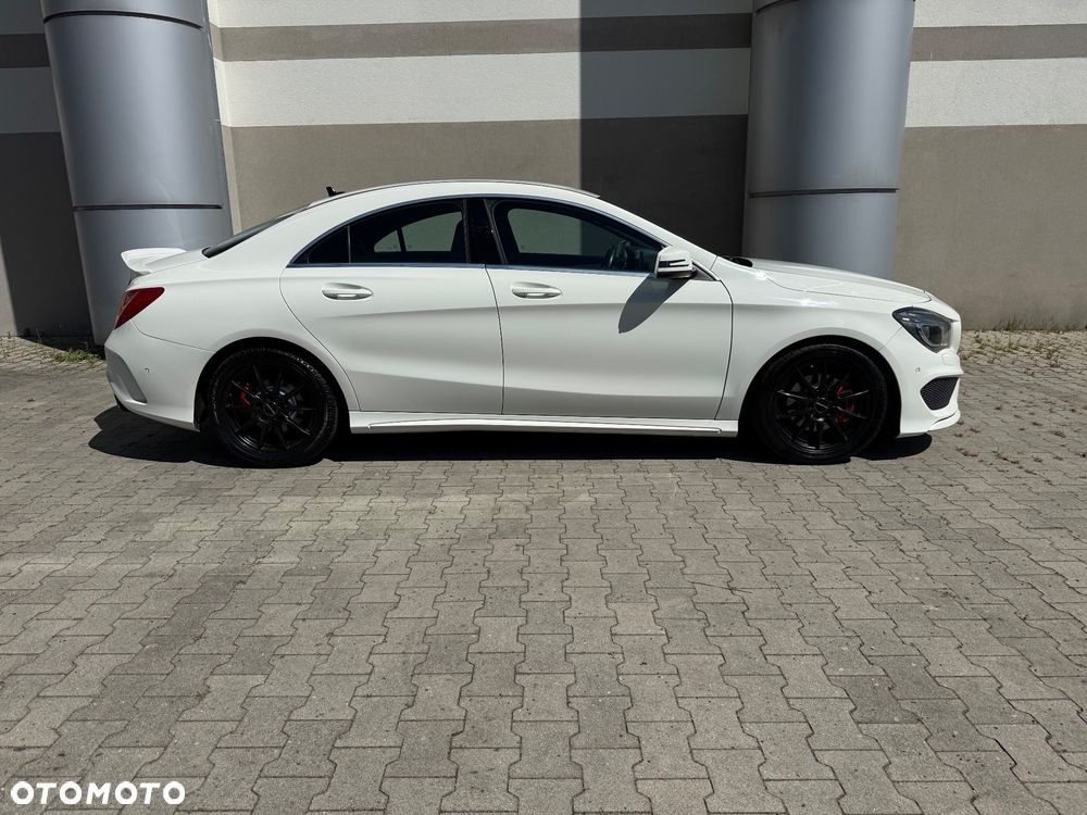 Mercedes-Benz CLA 180 7G-DCT AMG Line - 7