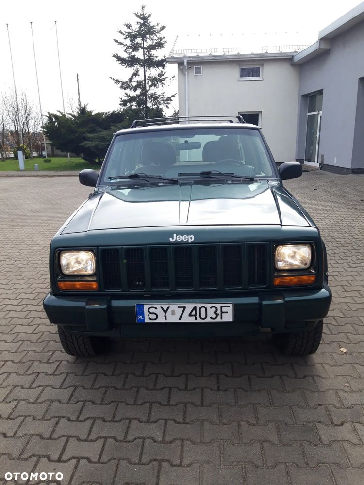 Jeep Cherokee 4.0 Limited - 12