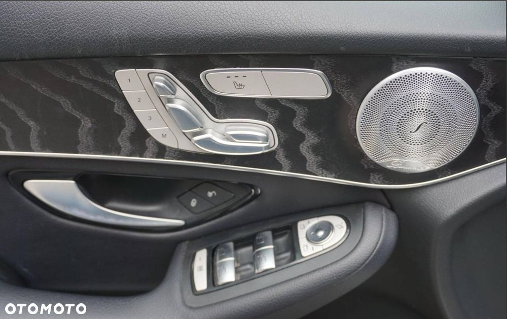 Mercedes-Benz GLC - 24