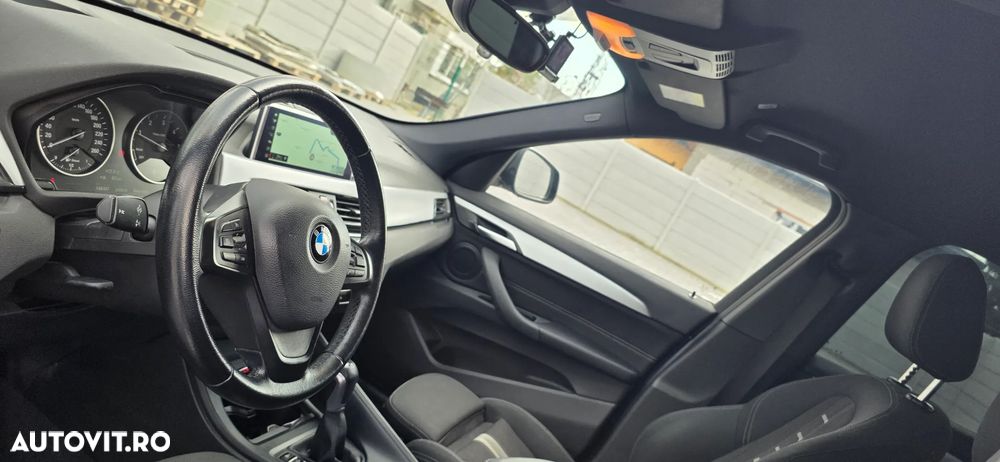 BMW X1 xDrive20d Aut. Sport Line - 11