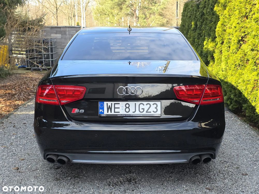 Audi S8 - 7