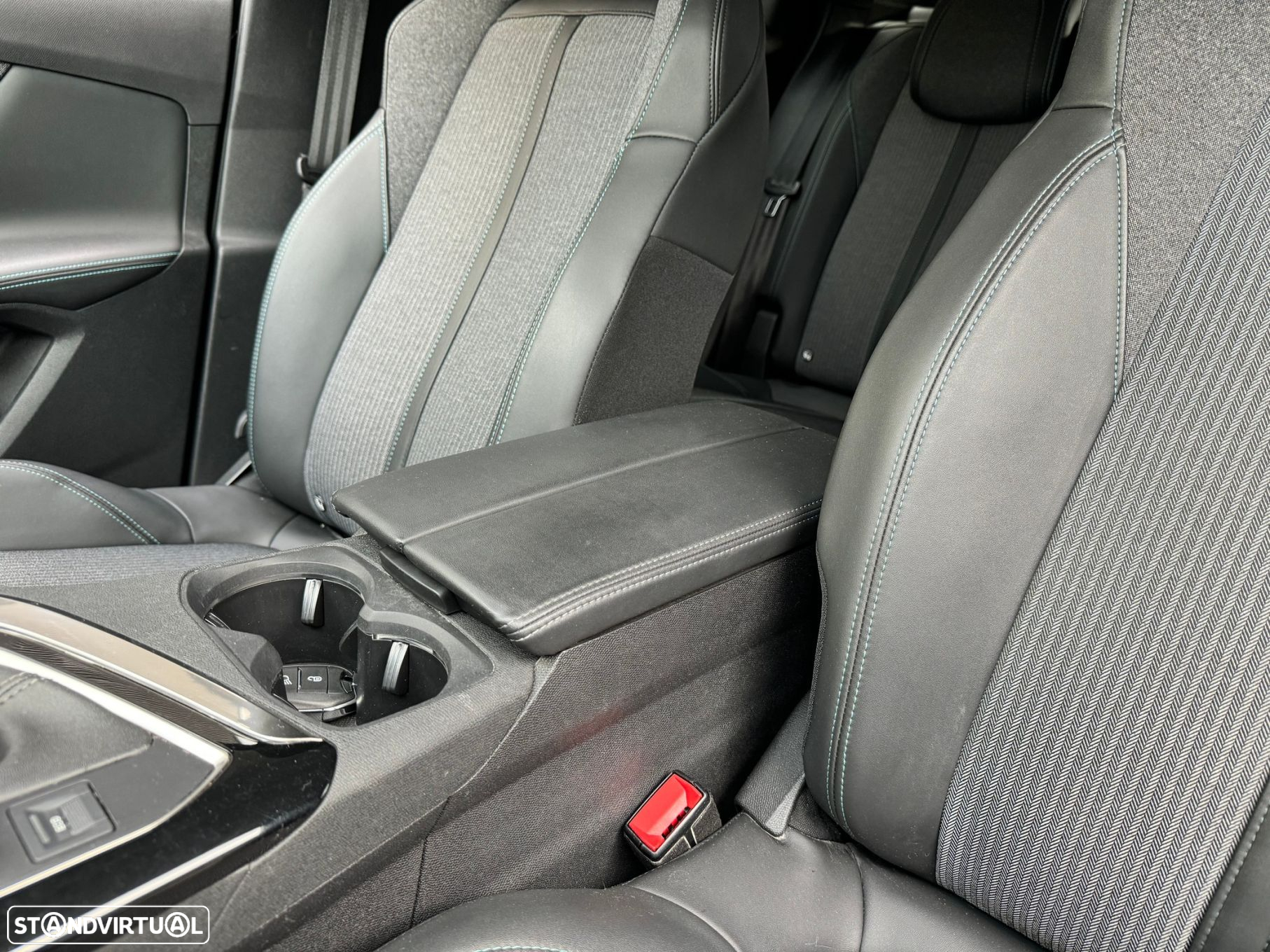 Peugeot 3008 1.5 BlueHDi Allure Pack - 22