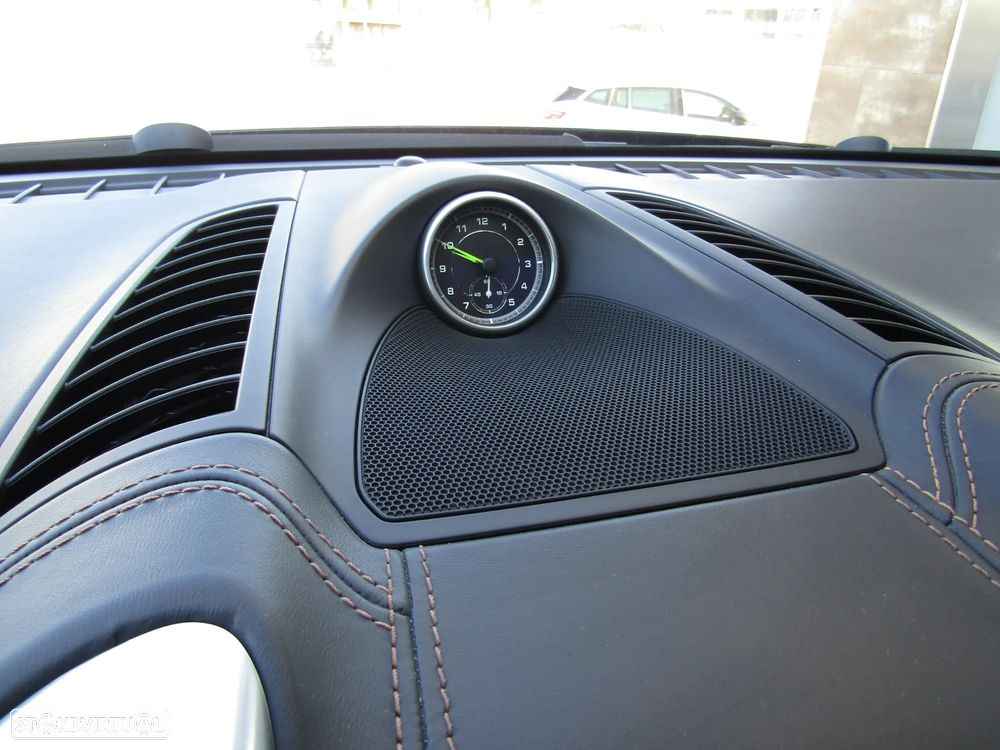 Porsche Cayenne S E-Hybrid - 24