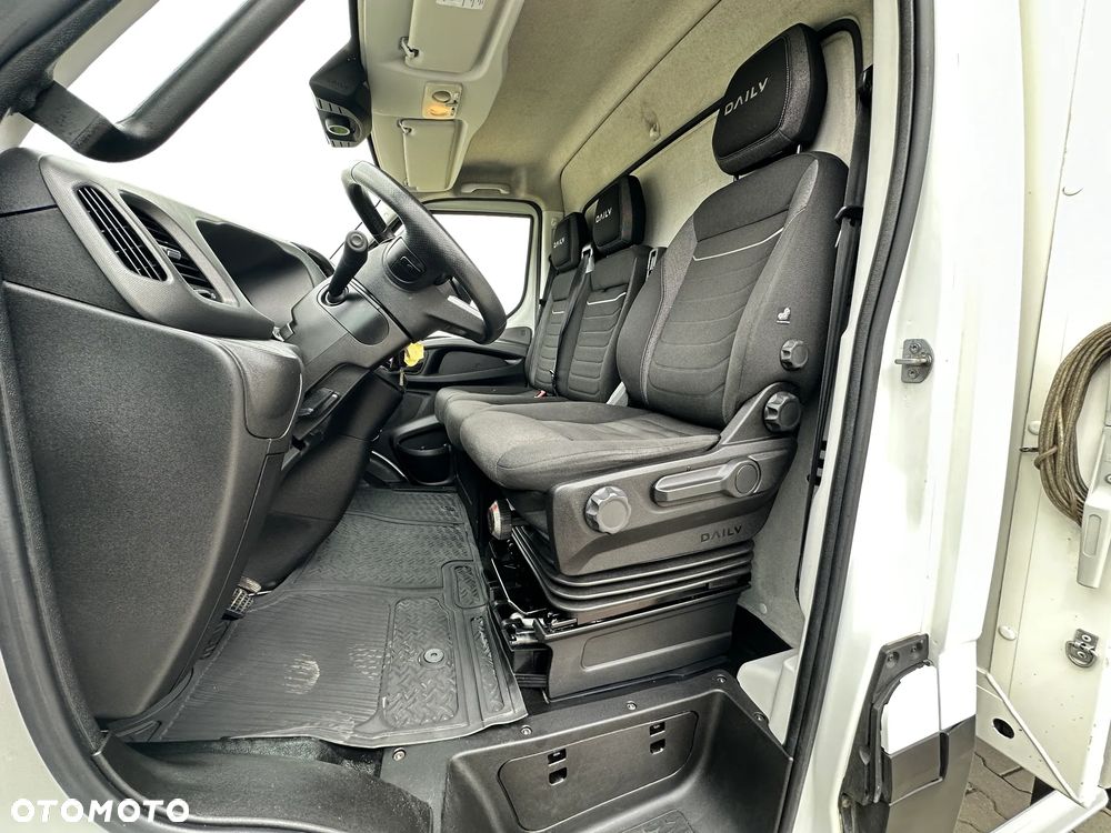 Iveco DAILY 35S180 - 11