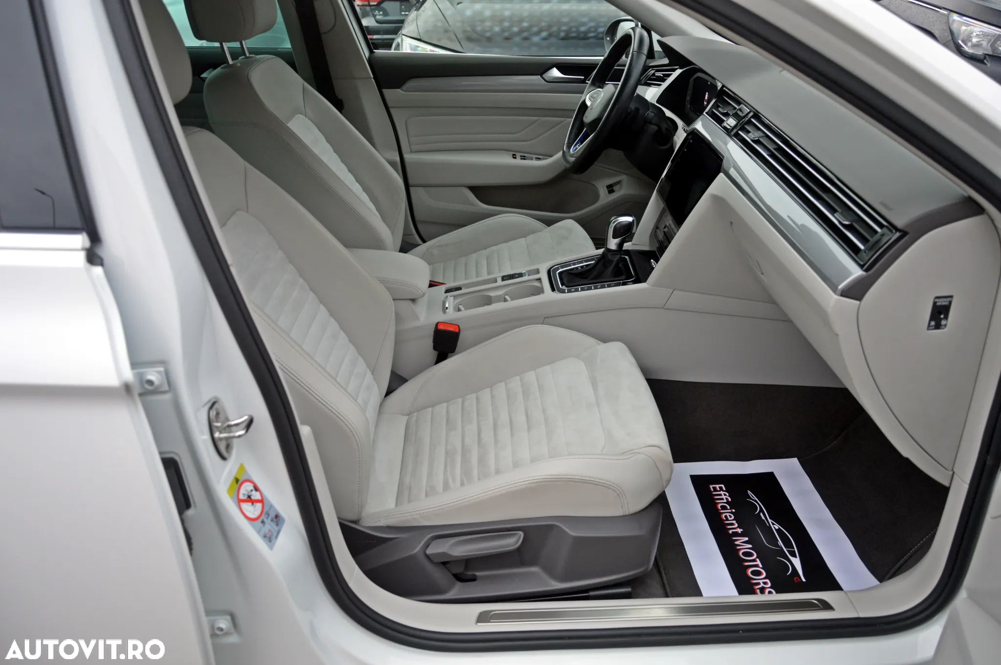 Volkswagen Passat 1.4 TSI Plug-In-Hybrid DSG GTE - 26
