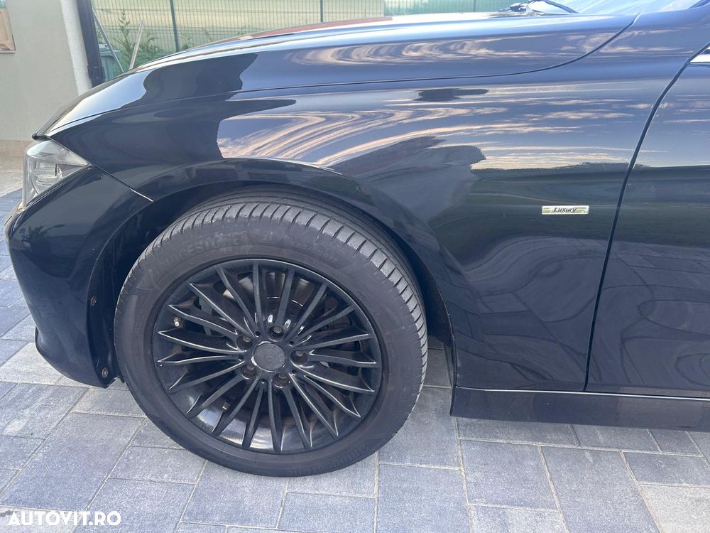BMW Seria 3 - 34