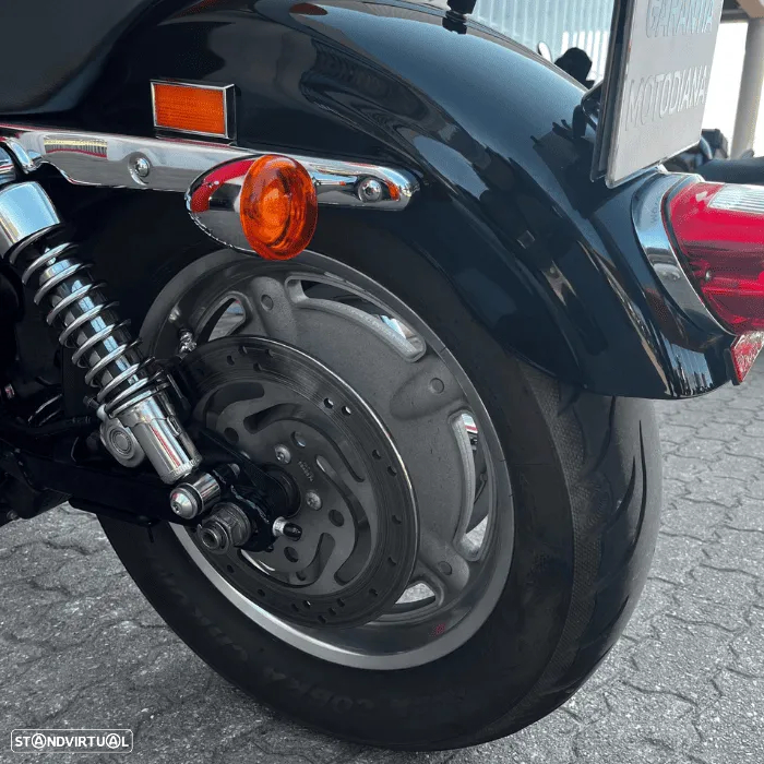 Harley-Davidson 883 - 6