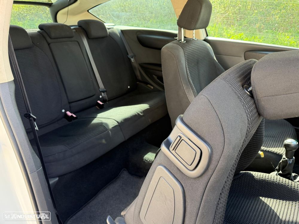 Citroën C4 1.6 HDi FAP VTR - 8