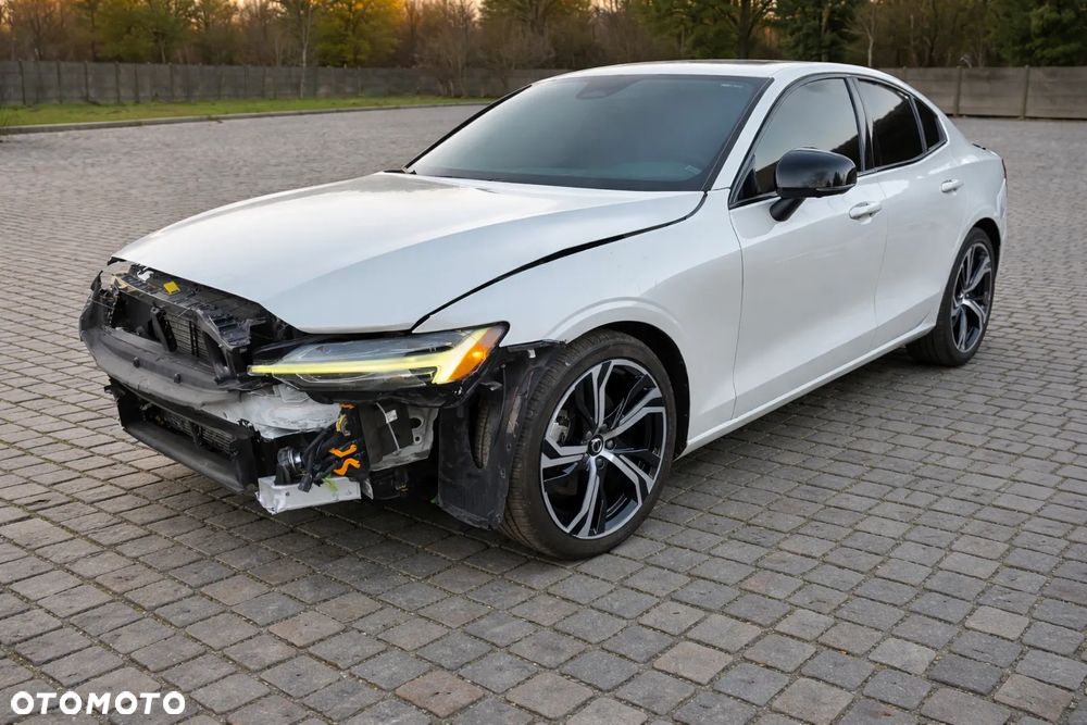 Volvo S60 B5 B AWD R-Design - 1