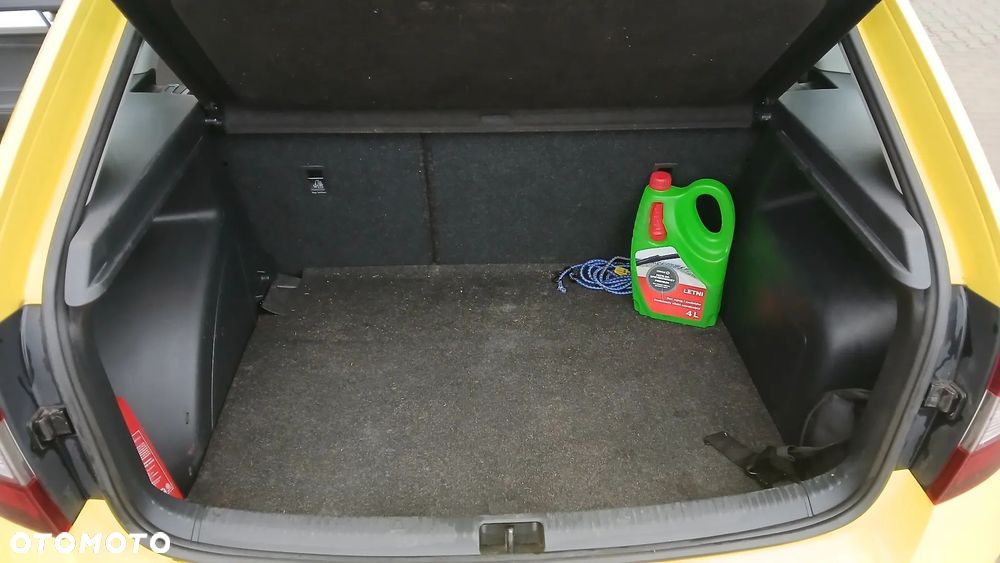 Skoda RAPID 1.6 TDI DPF Ambition - 18