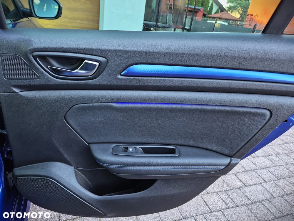 Renault Megane ENERGY TCe 205 EDC GT - 34